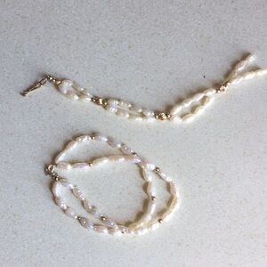 Fresh water pearl bracelet
